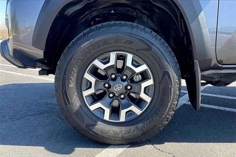 Used 2021 Toyota Tacoma TRD Off-RoadImage 8