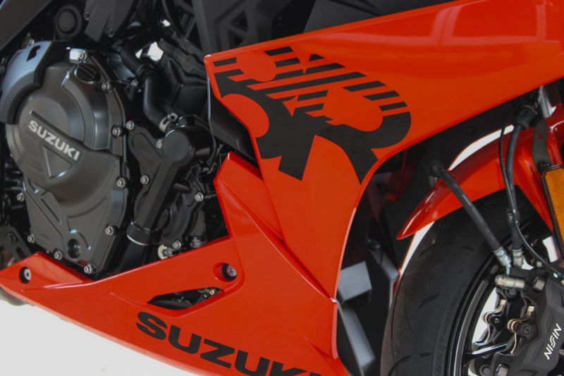 NEW 2026 SUZUKI GSX-8R Image 18