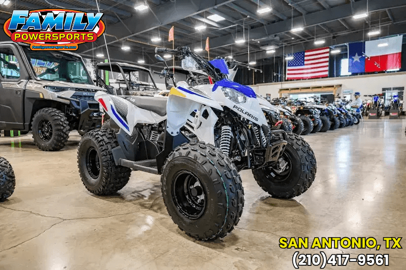 2025 Polaris OUTLAW 110 EFI BRIGHT WHITE AND BLUEImage 1