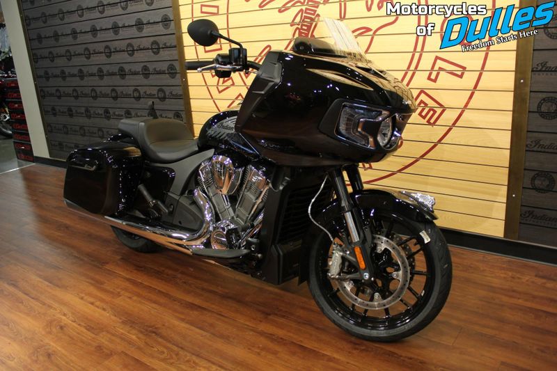 New 2024 Indian Motorcycle Challenger Image 2