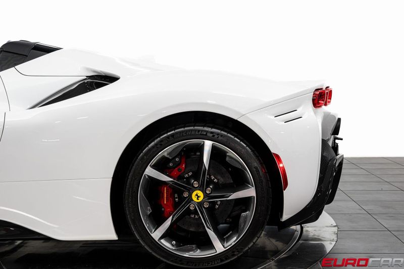 Used 2024 Ferrari SF90 Spider *TAILOR MADE * CARBON RACING SEATS * FULL PPF*Image 23