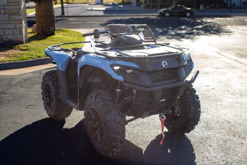 NEW 2026 CAN-AM OUTLANDER XT 700 Image 1