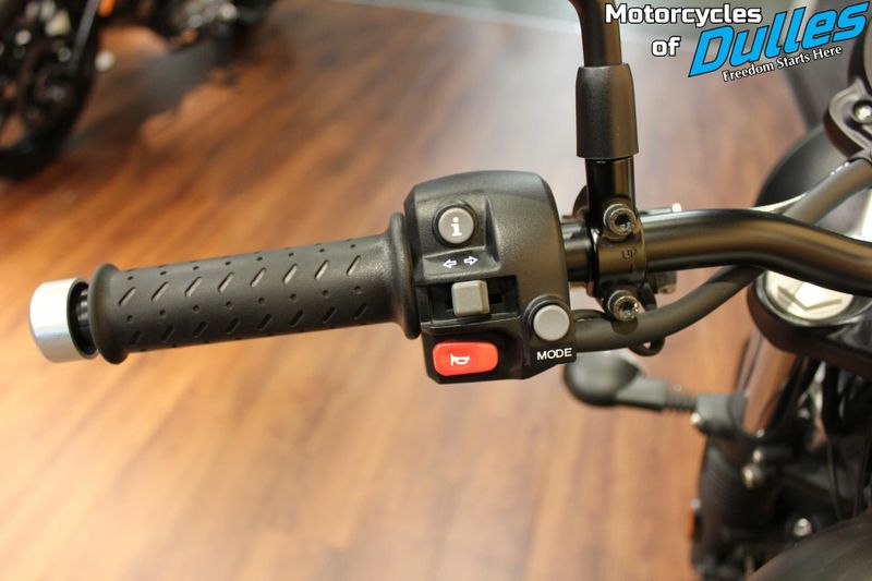 2020 Triumph Street Twin Image 11