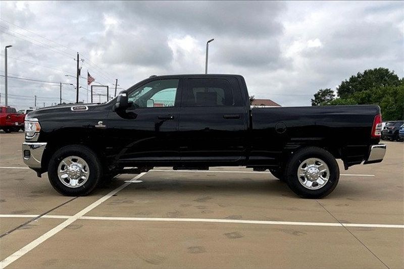 2024 RAM 2500 Tradesman Crew Cab 4x4 6