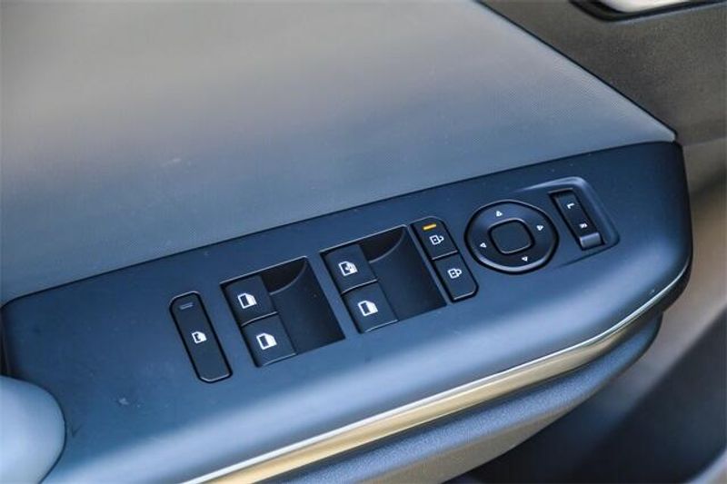 New 2025 Kia K4 LXSImage 20