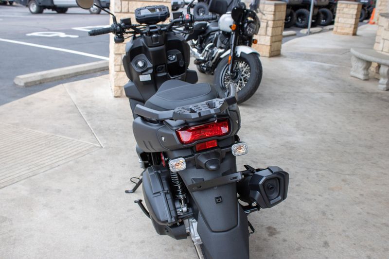 NEW 2026 YAMAHA ZUMA 125 Image 8