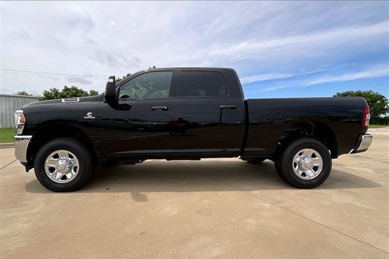 2024 RAM 2500 Tradesman Crew Cab 4x4 6