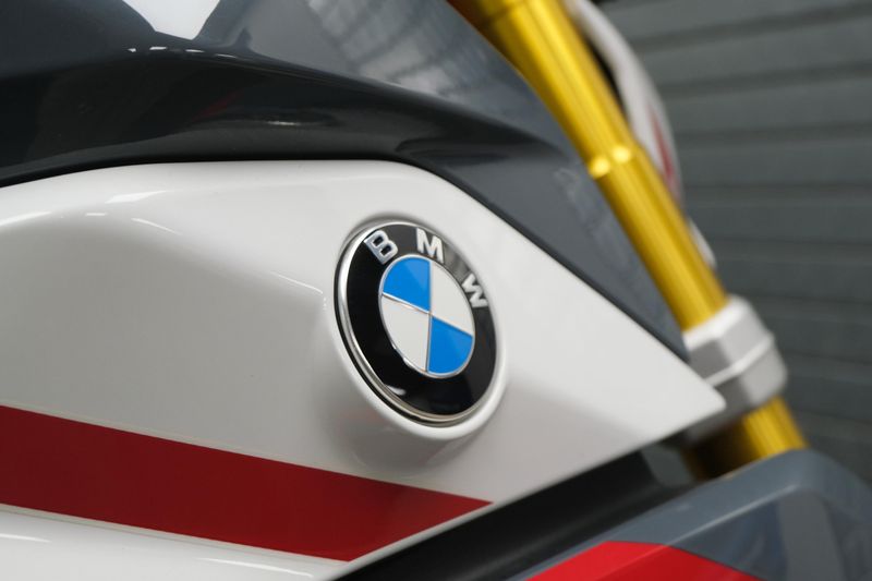 USED 2022 BMW G 310 R Image 9