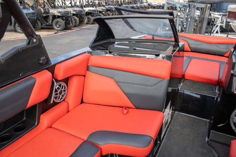 2023 AXIS A24Image 15