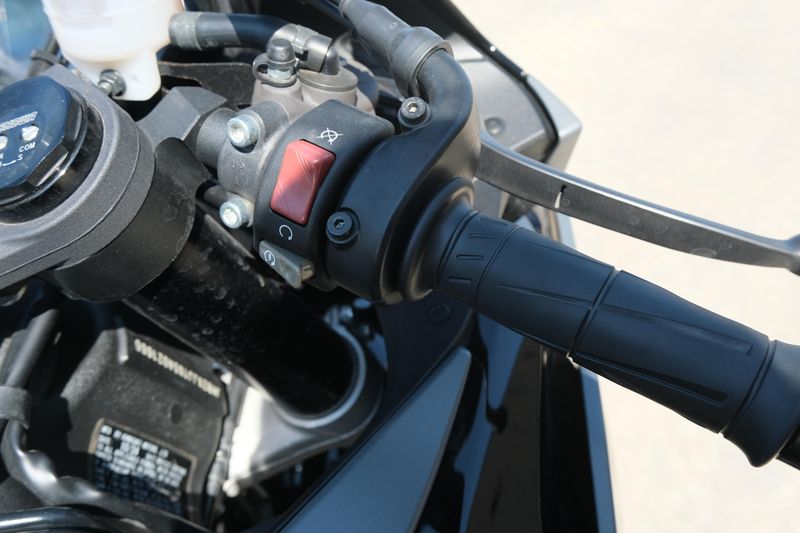 USED 2025 KAWASAKI NINJA ZX6R ABS Image 20