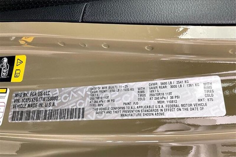 New 2026 Jeep Wrangler 4-door SaharaImage 15