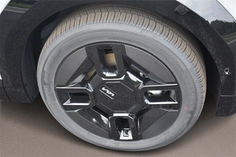 New 2026 Kia EV9 GT-LineImage 11