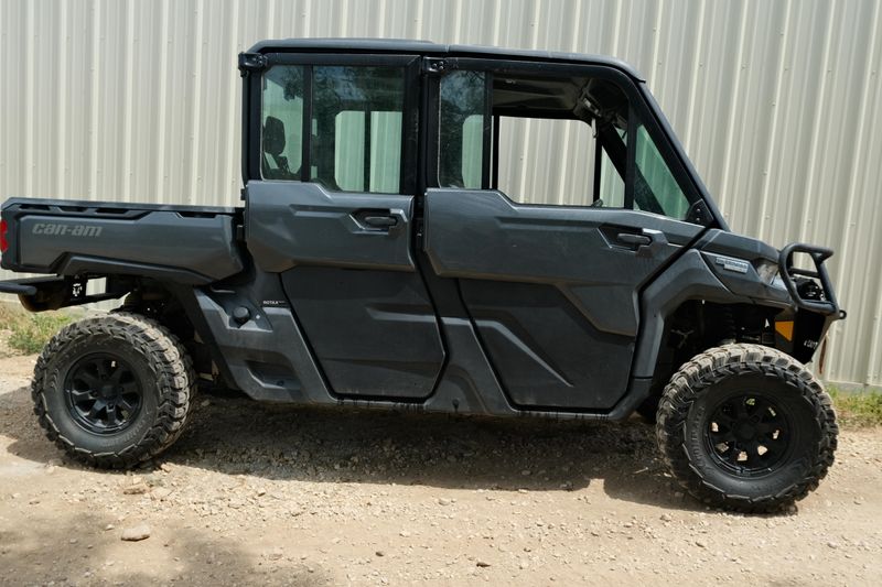 Used 2022 Can-Am DEFENDER LIMITED CAB HD10 GRAY Image 8