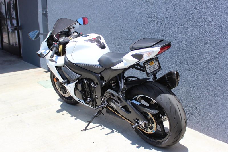 2021 Suzuki GSX-R750M1 CA 750 100th Anniversary Edition Image 3