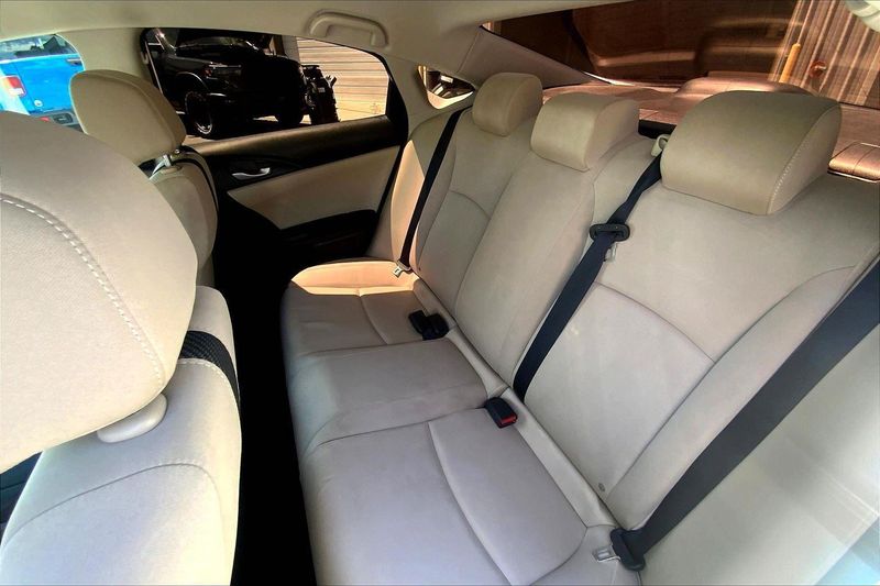 2018 Honda Civic LX photo 25