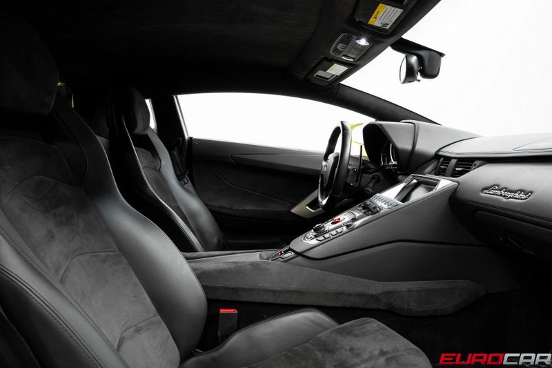 2015 Lamborghini Aventador *FRONT AXLE LIFT * IMMACULATE CONDITION*Image 34
