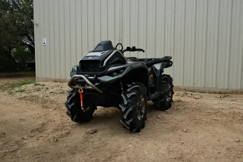 NEW 2026 CAN-AM OUTLANDER X MR 1000R Image 3