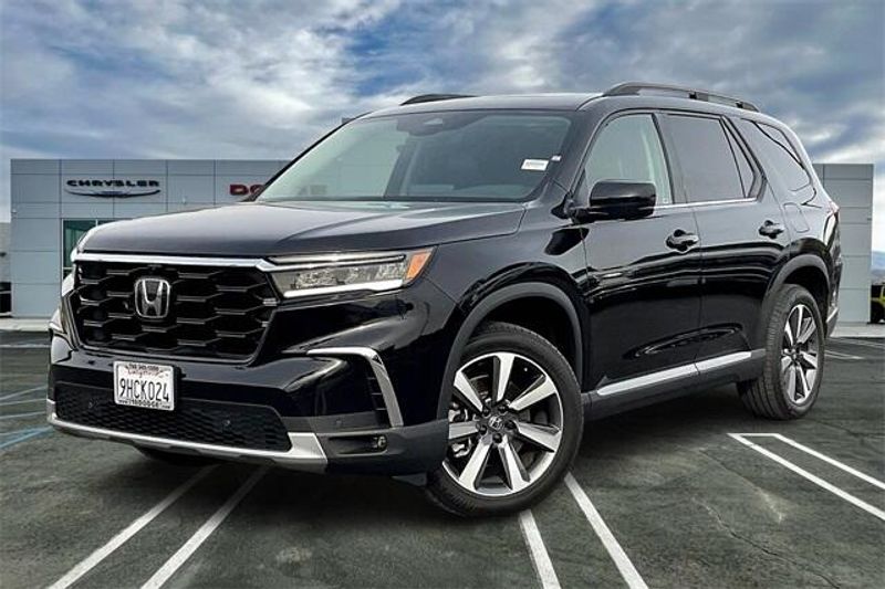 2023 Honda Pilot EliteImage 1