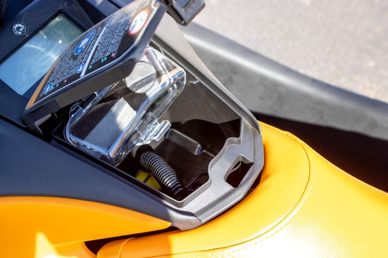 NEW 2026 SEADOO SPARK TRIXX FOR 3 90HP WITH SOUND SYSTEM Image 15
