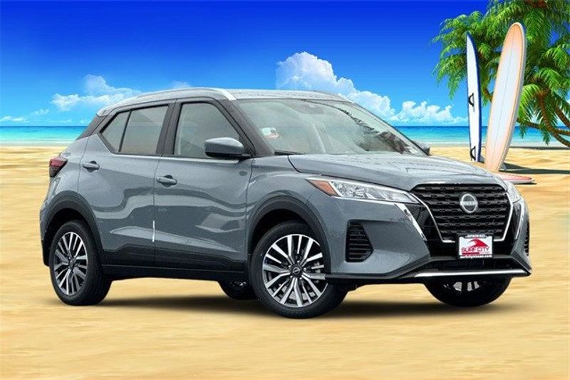 2024 Nissan Kicks SVImage 1