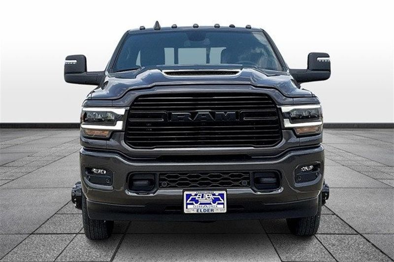 2024 RAM 3500 Laramie Crew Cab 4x4 8