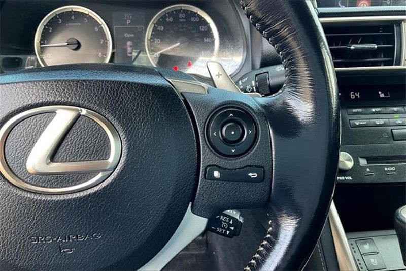 2015 Lexus IS 250 250Image 19