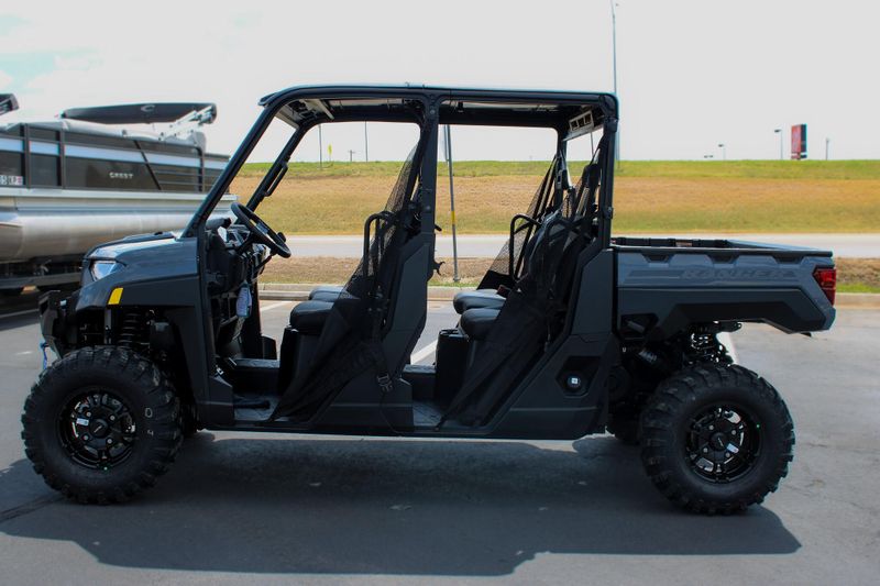 NEW 2026 POLARIS RANGER CREW XP 1000 PREMIUM  in a STEALTH GRAY exterior color. Family PowerSports (877) 886-1997 familypowersports.com 