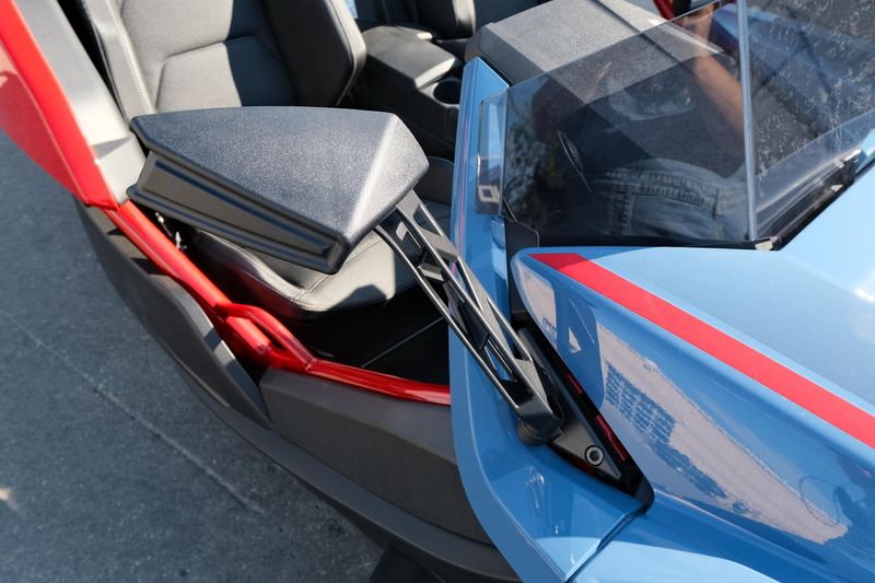 NEW 2025 POLARIS SLINGSHOT R AUTODRIVE Image 14