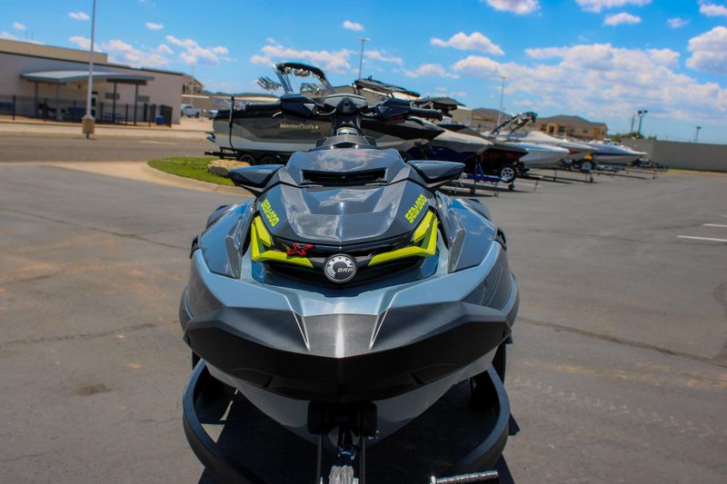 2025 SEADOO RXPX 325 WITH SOUND SYSTEM ICE METAL AND MANTA GREEN Image 4