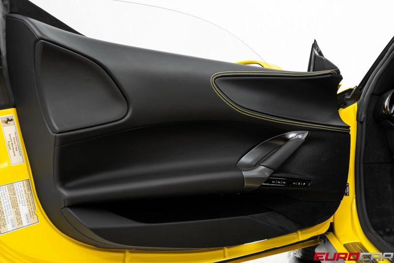 2022 Ferrari SF90 Stradale *CARBON FIBER INTERIOR * FRONT PPF*Image 27
