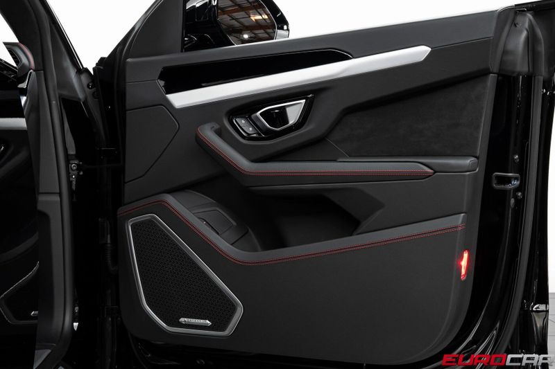 Used 2024 Lamborghini Urus S *PANORAMIC SUNROOF * IMMACULATE CONDITION*Image 23