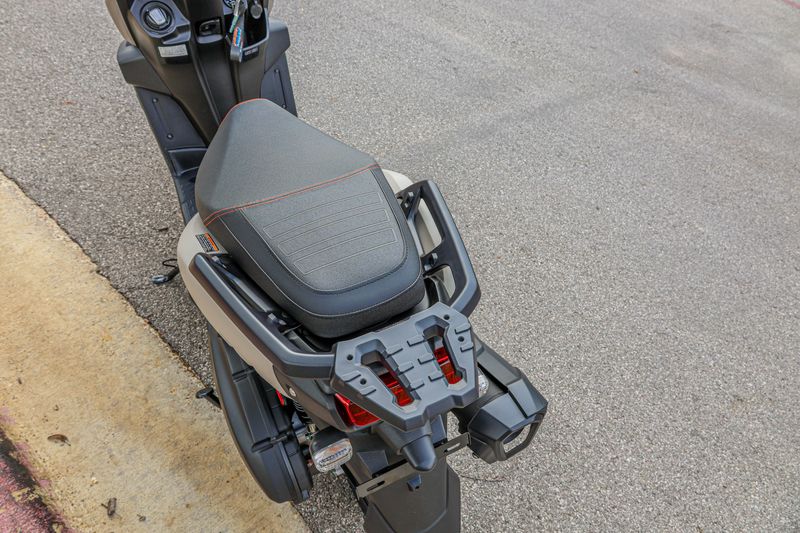 NEW 2026 YAMAHA ZUMA 125 Image 4
