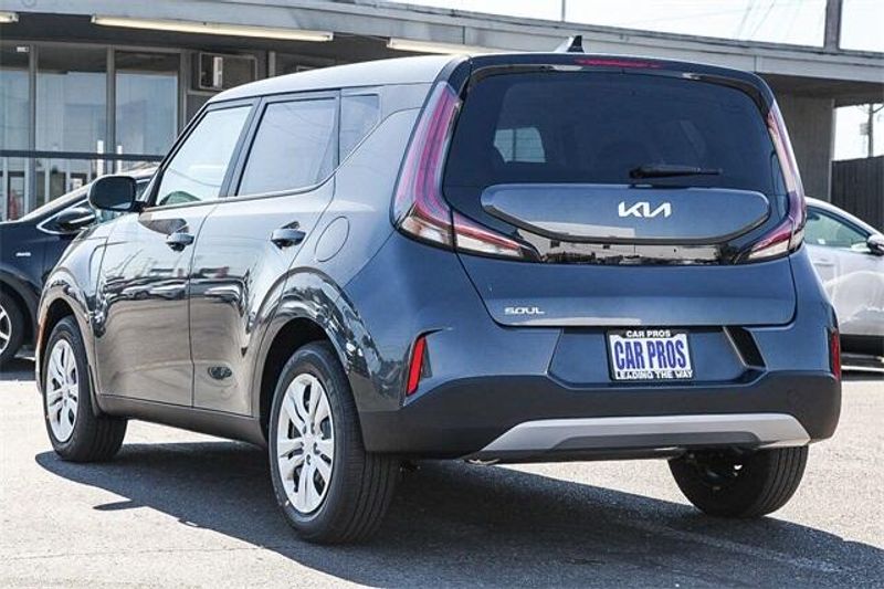 2025 Kia Soul LXImage 15