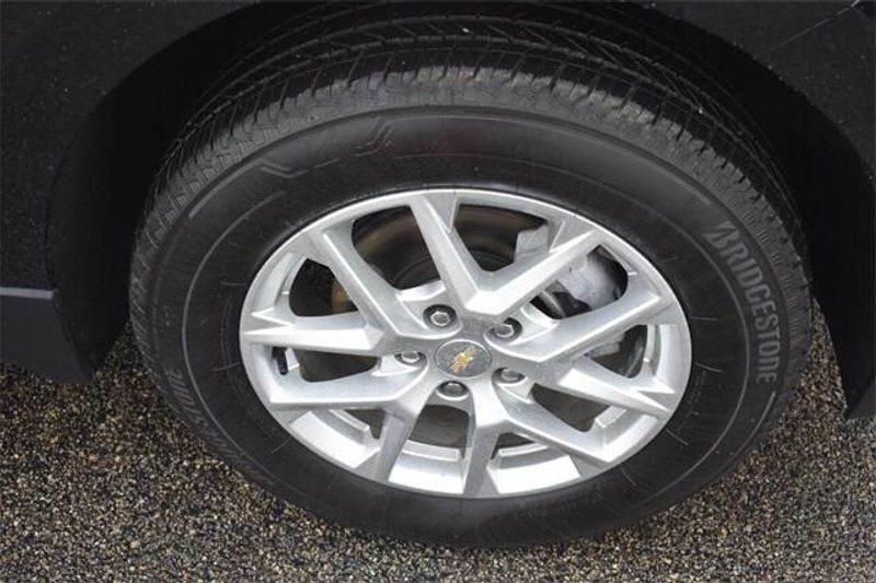 Used 2023 Chevrolet Equinox LTImage 11