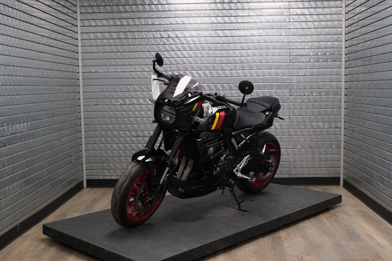 NEW 2026 SUZUKI GSX8TT Image 5