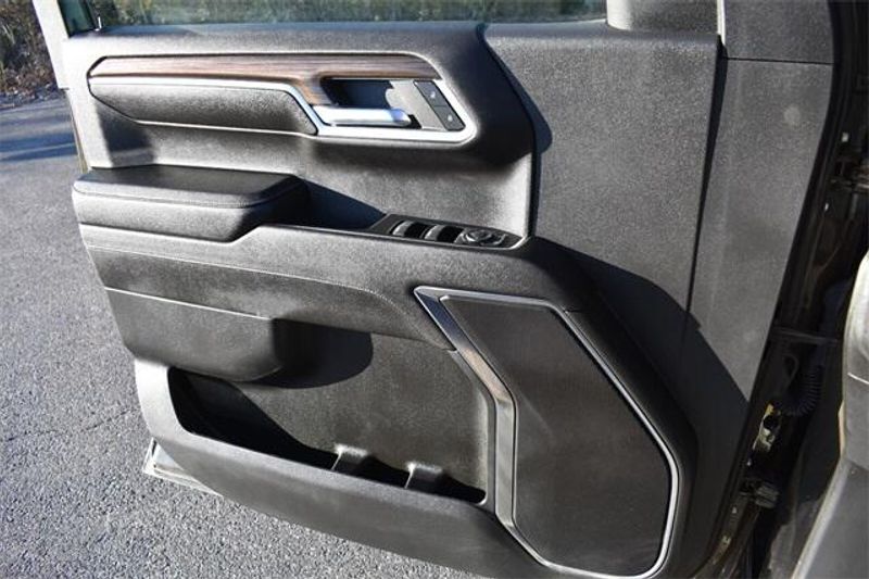 Used 2023 Chevrolet Silverado 1500 LTImage 32