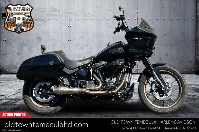 2023 Harley-Davidson Softail in a Black exterior color. BMW Motorcycles of Temecula – Southern California (951) 506-6903 bmwmotorcyclesoftemecula.com 