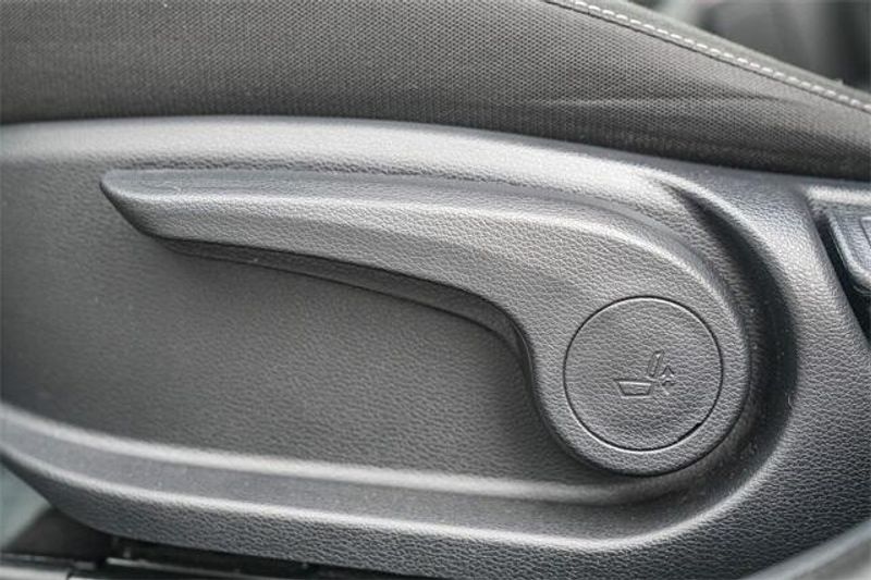 2024 Kia Forte LXImage 22