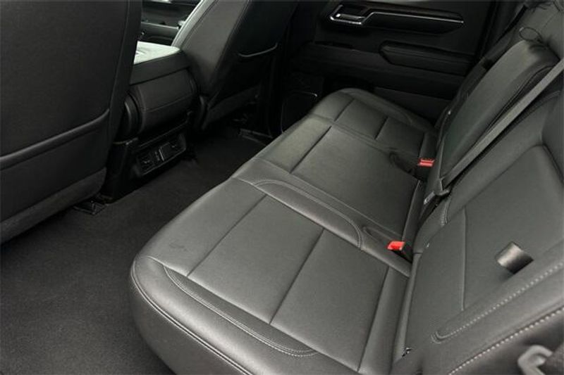 2024 GMC Sierra 1500 SLTImage 10