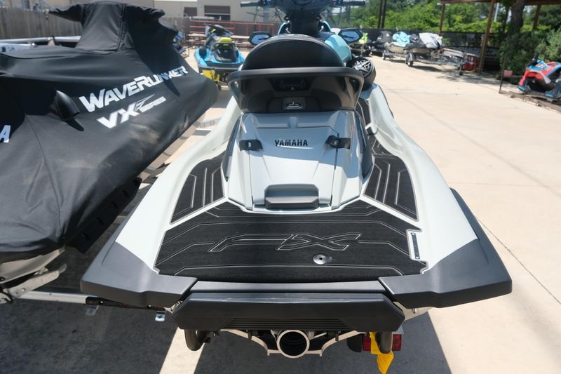 2025 Yamaha FX CRUISER HO WITH AUDIO MINT AND PEARL Image 5
