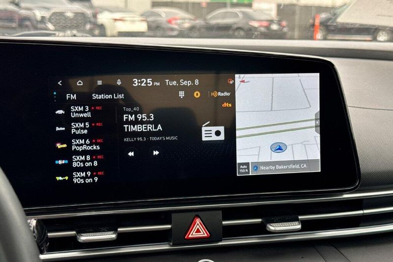 Used 2025 Hyundai Elantra SEL ConvenienceImage 16
