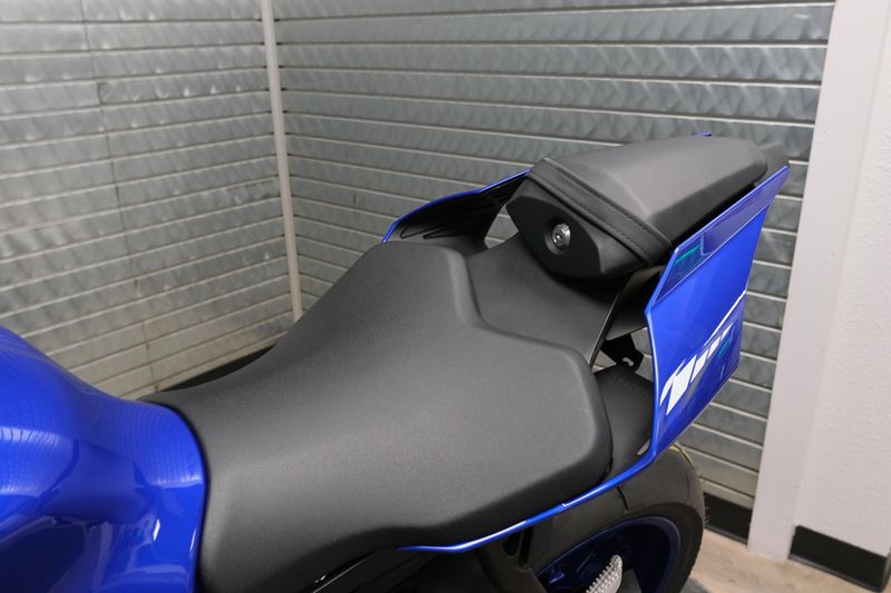 NEW 2026 YAMAHA YZF-R1 Image 16
