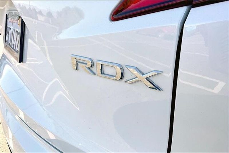 2021 Acura RDX BaseImage 7