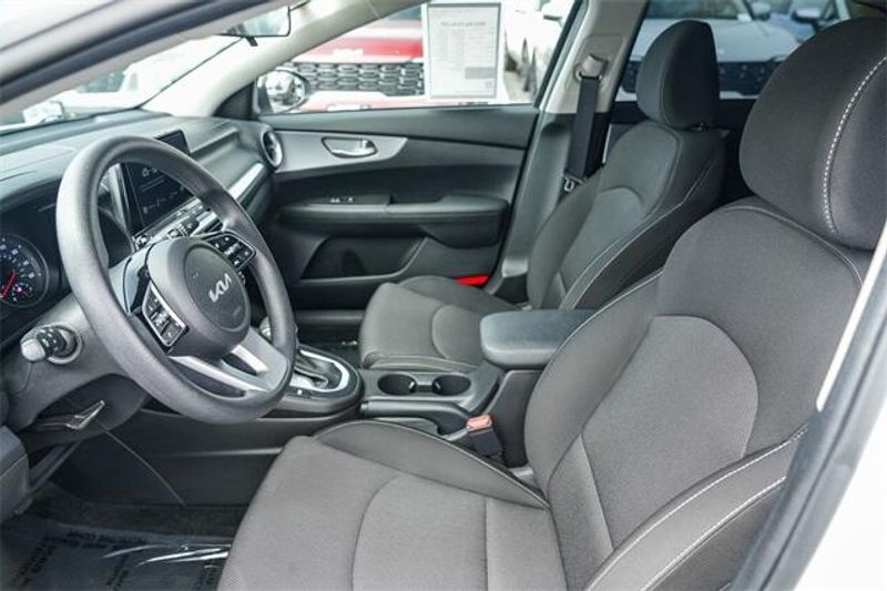 2023 Kia Forte LXSImage 18