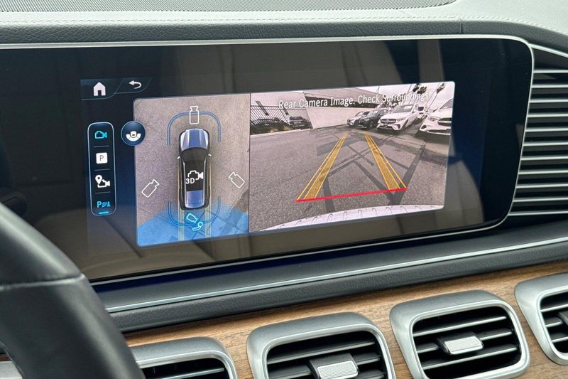Used 2025 Mercedes-Benz GLS 450Image 25