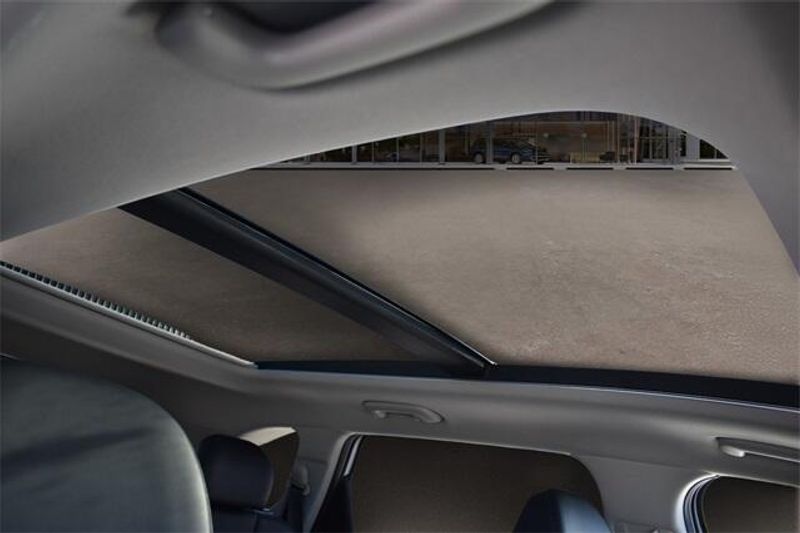 2025 Kia Sorento SImage 12