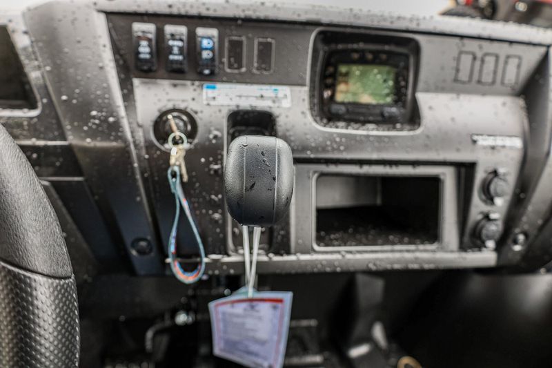 NEW 2026 KAWASAKI MULE  PROFXT 1000 LE Image 8