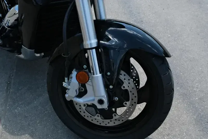 NEW 2025 SUZUKI BOULEVARD M109R Image 20