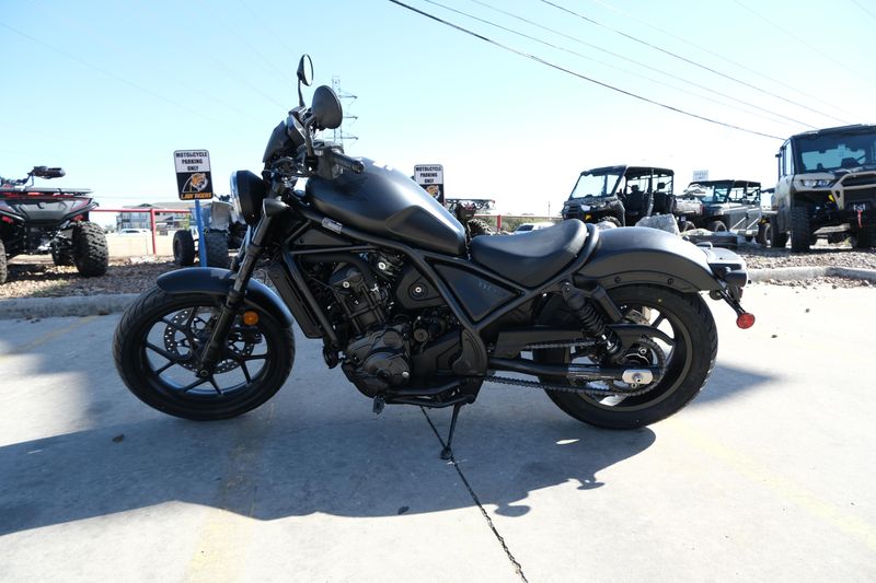 2025 Honda REBEL 1100 DCT MATTE BLACK METALLICImage 9