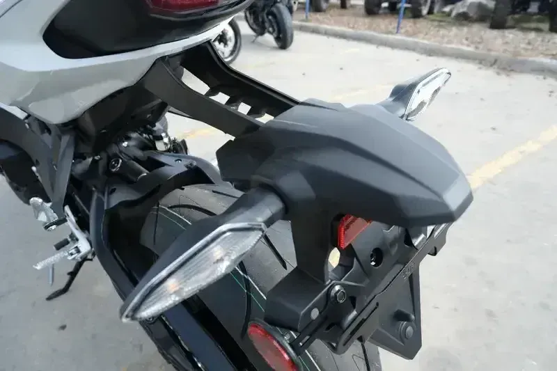 NEW 2026 HONDA CBR1000RR Image 18